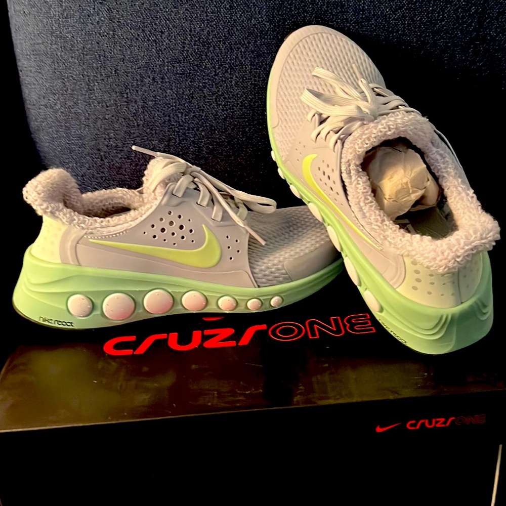 Nike cruzerONE